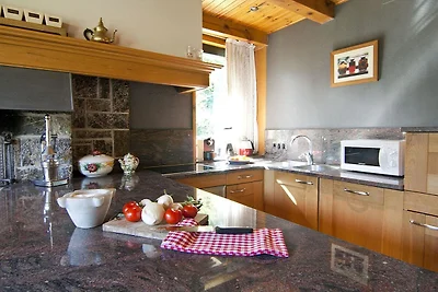 Villa moderna a Vielha con sauna e vasca...