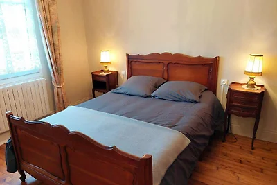 Komfortables Ferienhaus mit Jacuzzi zwischen ...