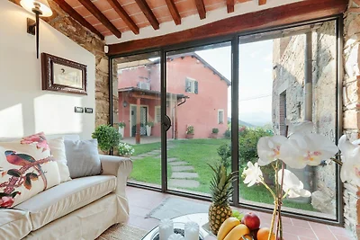 Casale vicino Lucca con piscina