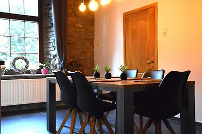 Geräumiges Ferienhaus mit Garten