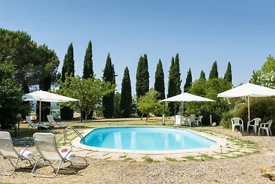 Villa in Chianacce met zwembad