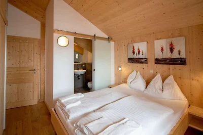 Chalet attraente con vasca idromassaggio