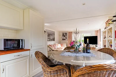 Chalet accogliente con comode terrazze a Hoek