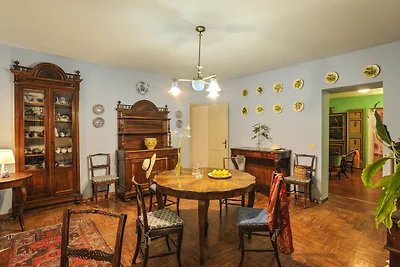 Palazzo rustico con barbecue