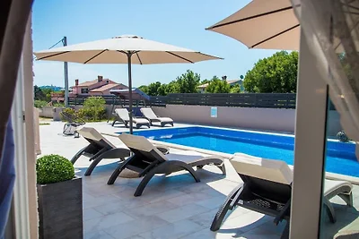 Villa in Labin mit Schwimmbecken