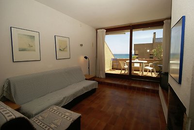 Charming Apartment in Playa de Pals with Swim...