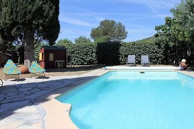 Villa in La Motte mit Swimmingpool