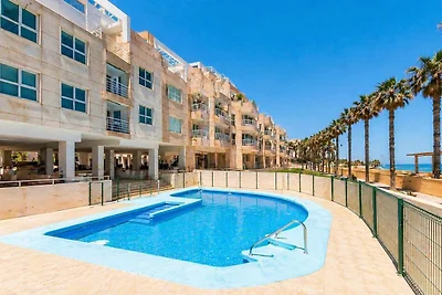 Apartment mit Balkon in der Nähe von Stränden