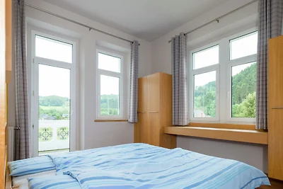 Villa moderna a Bévercé con sauna