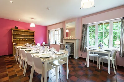 Fijn vakantiehuis met sauna, open haard en gr...