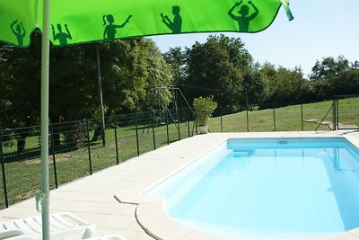 Geräumiges Ferienhaus mit privatem Swimmingpo...