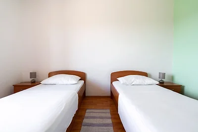 Casa vacanze a Rogoznica vicino alla Seabeach