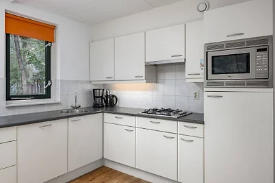 Freist. Bungalow mit Geschirrspüler, neben...