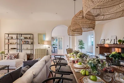 Villa in Pietrasanta bei Apuanischen Alpen