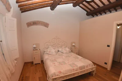 Charmantes Ferienhaus im Dorf Lari