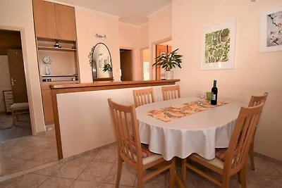 2 slaapkamer appartement met tuin