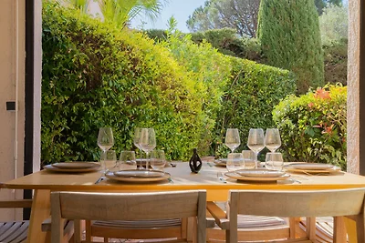 2-Zimmer-Wohnung in einer Residenz mit Pool -...