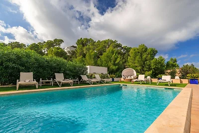 Gezellige villa in St Josep met privé zwembad