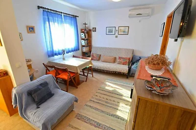 Ruim appartement in Murter