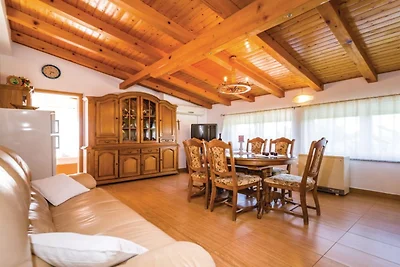 Holiday Home Villa Ksenija - Six Bedroom Holi...