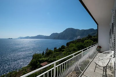 Villa a Praiano con terrazza vista mare