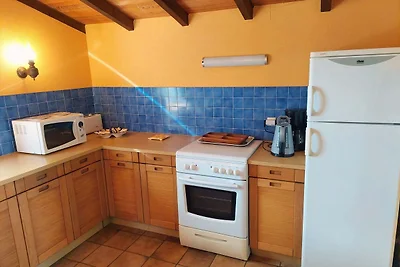 Steinhaus in Meernähe mit Kamin, Sibiril