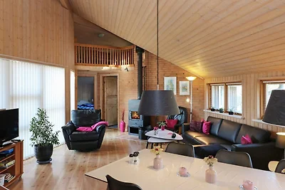 10 persone case ad Hadsund