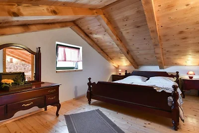 Ferienhaus in Privlaka mit Schwimmbecken