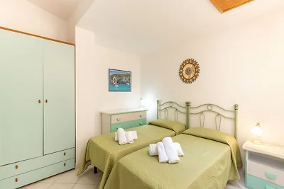 Wohnung in Calagonone mit Garten