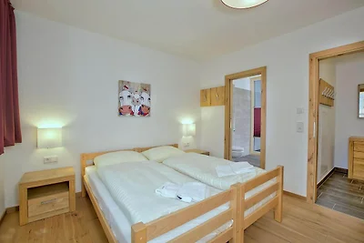 Appartement in Neukirchen bij Skilift & Sauna