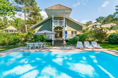 Villa für 8 Personen mit Swimmingpool