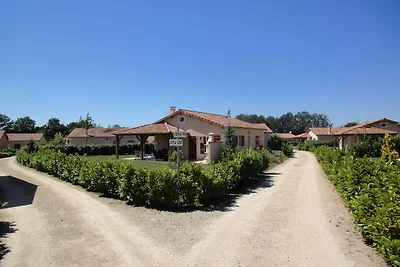 Villa mit Kamin in der Loire Region