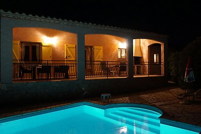 Villa mit 3 Suiten, Pool, Aussicht, Restauran...