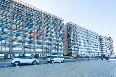 Appartement in Koksijde met Zeezicht