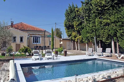 Spaziosa casa vacanze con piscina privata
