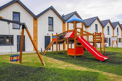 Komfortable Ferienhäuser mit Pool, in...