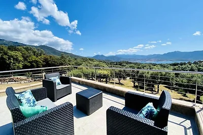 Häuser & Villen für 8 Personen