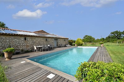 Wunderschönes Bauernhaus mit Pool und Garten