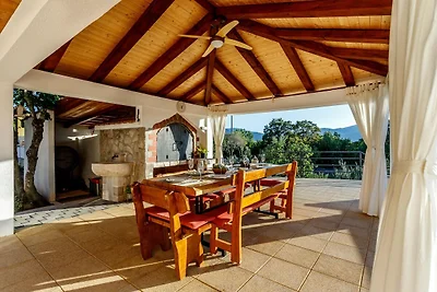 Luxuriöse Villa in Nova Sela mit beheiztem...