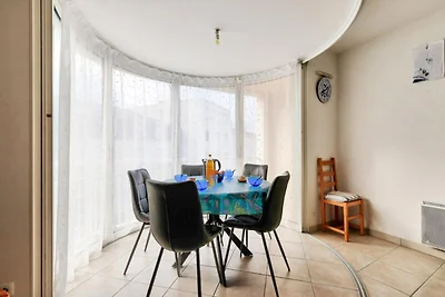 Apartment in Les Sables in der Nähe des Stran...