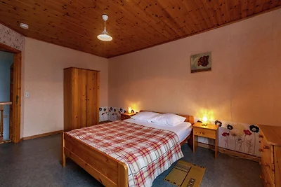 Ferienhaus in Bastogne mit Garten