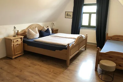Geräumige Wohnung in Dargun mit Pool