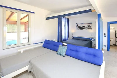 Ferienhaus mit Meerblick und großer Terrasse