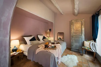 Charmante provenzalische Villa in Noves