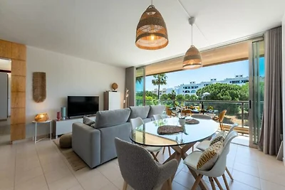 Wohnung in Guia mit Pool nahe Stränden