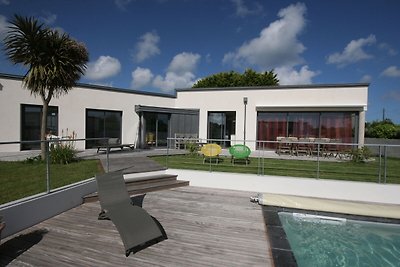 Luxuriöse Villa mit privatem Pool in Loctudy...