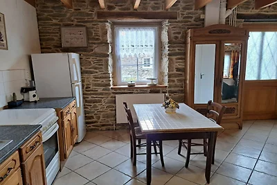 Steinhaus mit Kamin, Plouénan