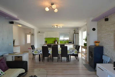 Exquisite Secluded Villa with Pool - Four Bed...