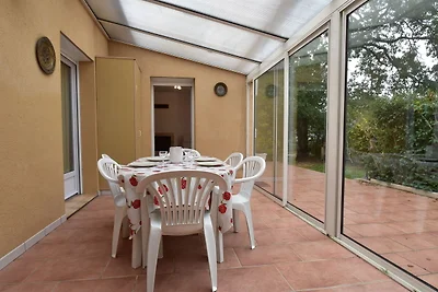 Moderna casa vacanze con piscina