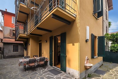 Modern Apartment in Meina Italy near Ski area